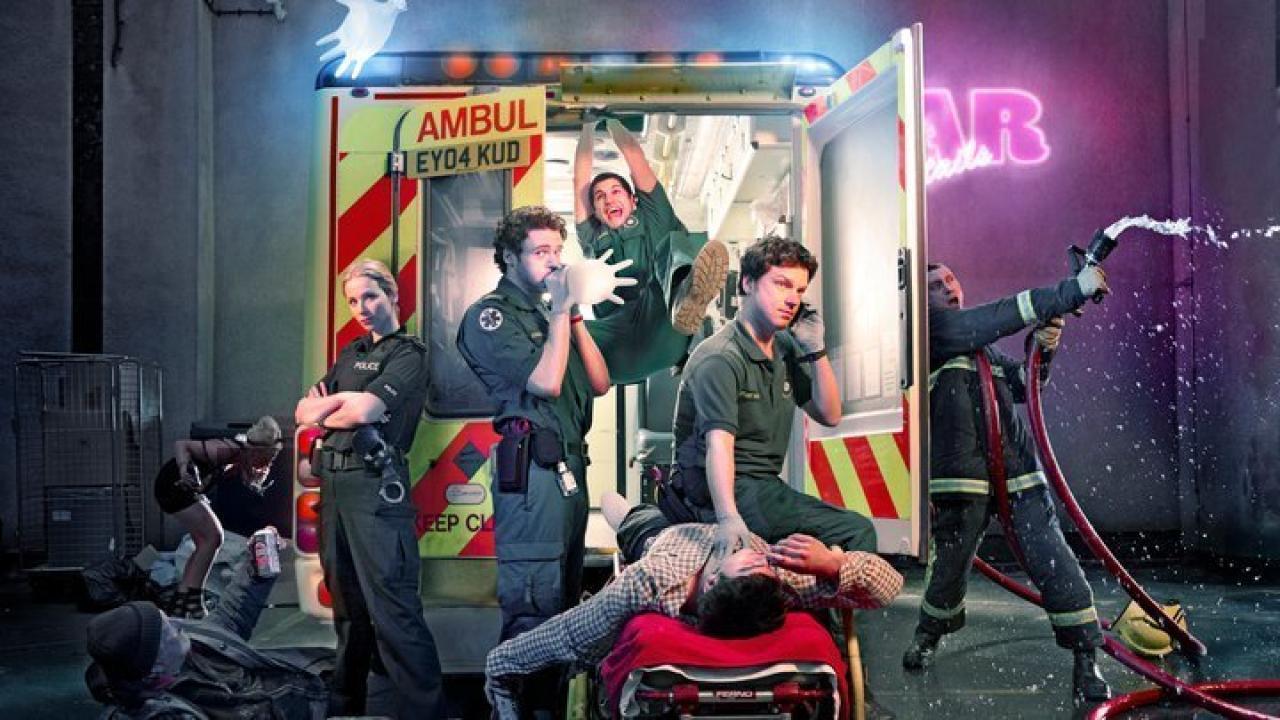 مسلسل Sirens UK الموسم الاول الحلقة 1 الاولي مترجمة